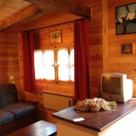 Вілла Lo Chalet Dello Sciatore Borgata Sestriere Екстер'єр фото